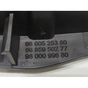 Recambio de maneta interior trasera derecha para citroën c4 grand picasso feel referencia OEM IAM 9660525380 9685950277  