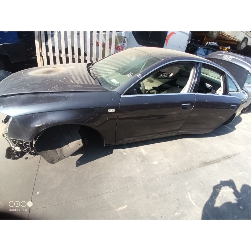 AUDI A6 BERLINA (4F2)