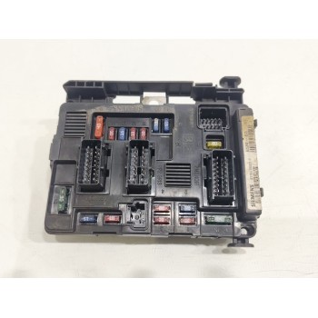 Recambio de caja reles / fusibles para citroën c5 berlina 2.0 hdi premier referencia OEM IAM 9643498880  