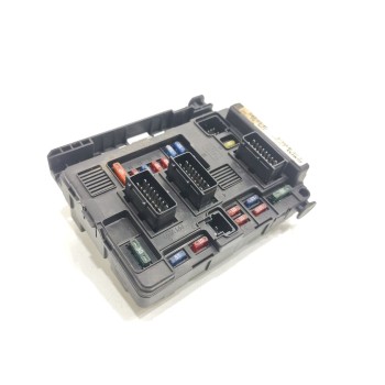 Recambio de caja reles / fusibles para citroën c5 berlina 2.0 hdi premier referencia OEM IAM 9643498880  