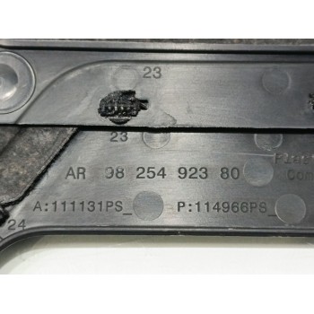 Recambio de tapa motor para citroën c4 grand picasso feel referencia OEM IAM 9825492380  