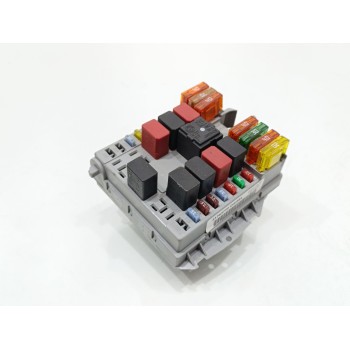 CAJA RELES / FUSIBLES 51763772 