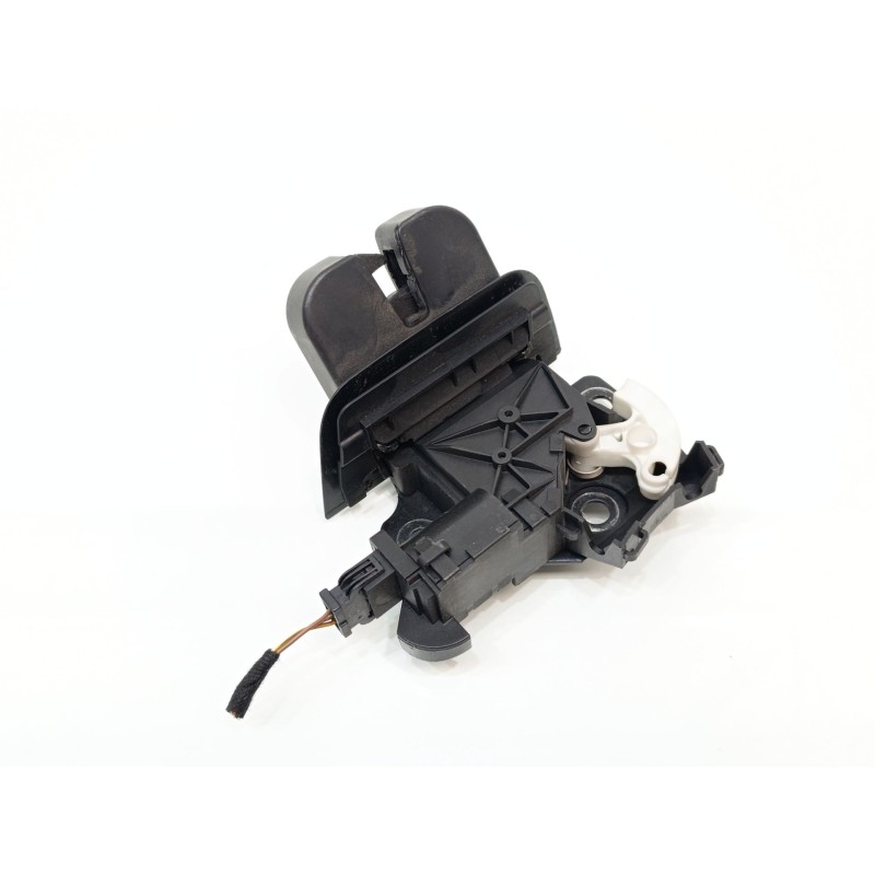 Recambio de cerradura maletero / porton para audi a4 avant (8e) 2.0 tdi referencia OEM IAM 8E9827520A  