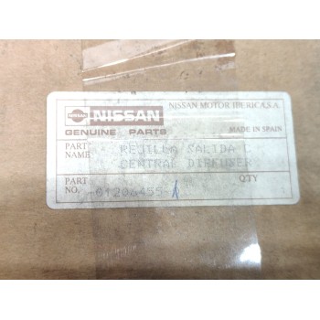 Recambio de aireador central para nissan trade referencia OEM IAM 012064550 012064551  
