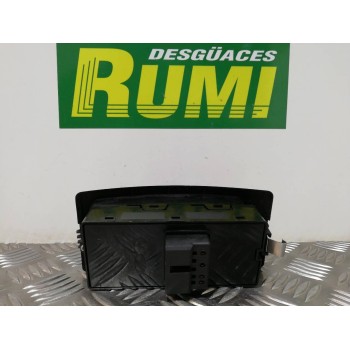 Recambio de mando elevalunas delantero izquierdo para » otros... 470 referencia OEM IAM  MAHINDRA 