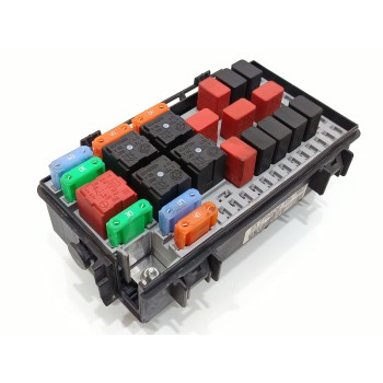 Recambio de caja reles / fusibles para » otros... 470 referencia OEM IAM 51775622  