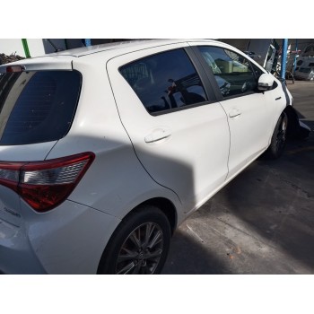 toyota yaris (_p13_) del año 1950