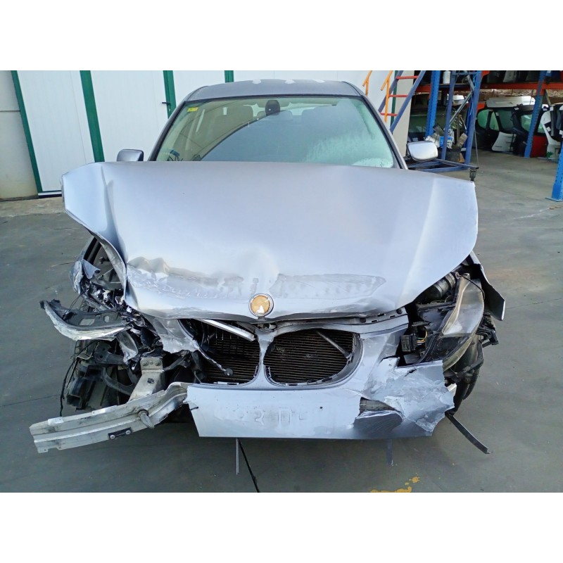 BMW 5 (E60)