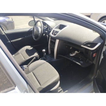 peugeot 207 del año 2011