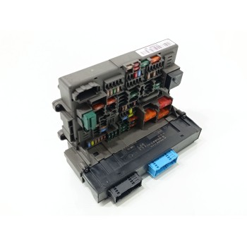 CAJA RELES / FUSIBLES 9119445 