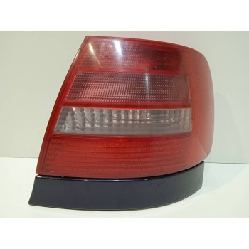 Recambio de piloto trasero derecho para audi a4 berlina (b5) 1.9 tdi referencia OEM IAM 8D0945096F  