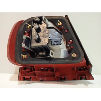 Recambio de piloto trasero derecho para audi a4 berlina (b5) 1.9 tdi referencia OEM IAM 8D0945096F  