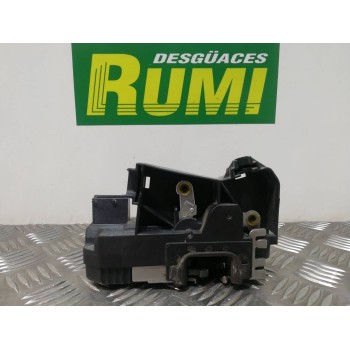 Recambio de cerradura puerta trasera izquierda para opel vivaro combi 2.9t corto referencia OEM IAM   