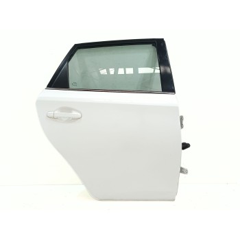 Recambio de puerta trasera derecha para toyota auris active referencia OEM IAM   