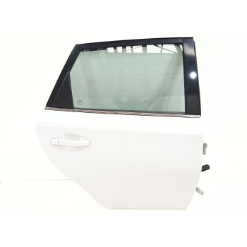 Recambio de puerta trasera derecha para toyota auris active referencia OEM IAM   