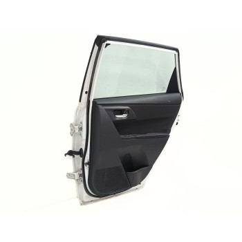 Recambio de puerta trasera derecha para toyota auris active referencia OEM IAM   