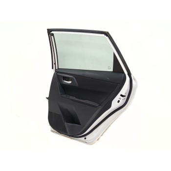 Recambio de puerta trasera derecha para toyota auris active referencia OEM IAM   