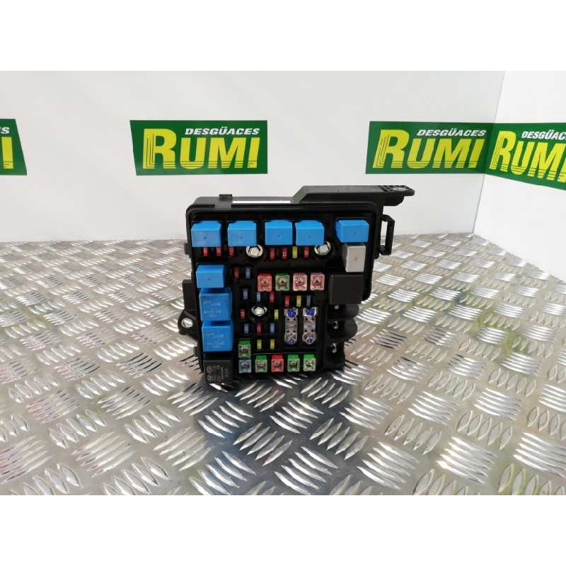 Recambio de caja reles / fusibles para kia cee´d emotion referencia OEM IAM   
