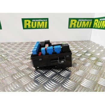 Recambio de caja reles / fusibles para kia cee´d emotion referencia OEM IAM   