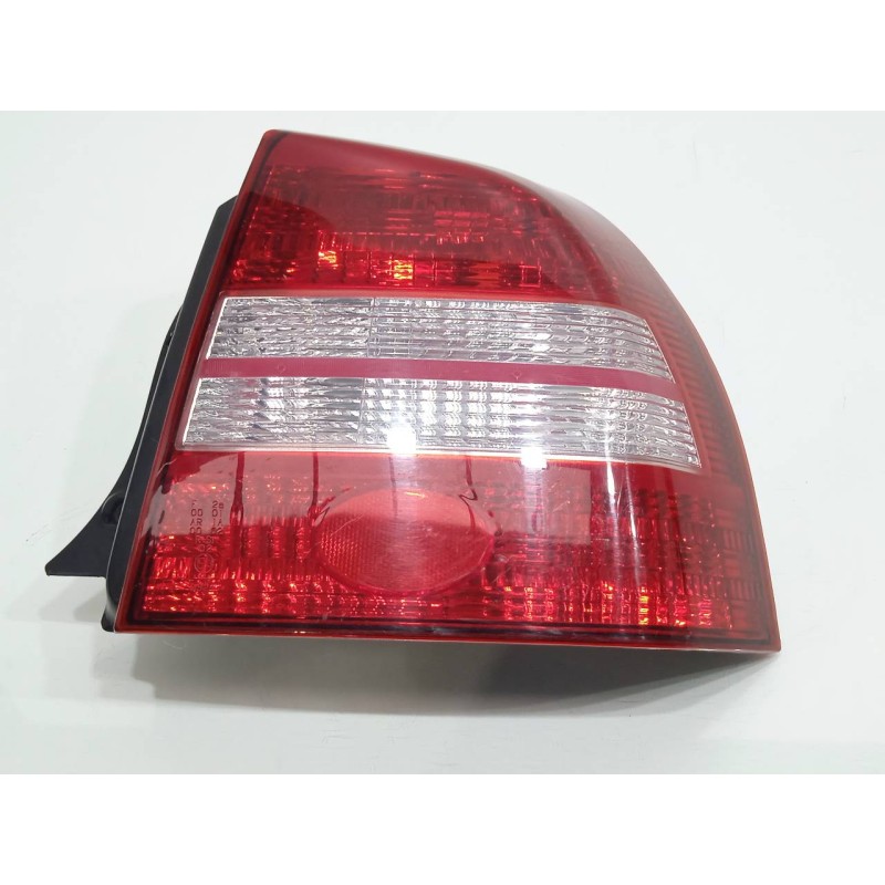 Recambio de piloto trasero derecho para kia shuma referencia OEM IAM   