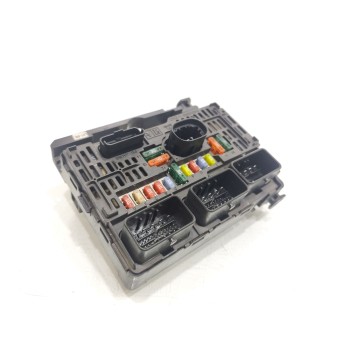 Recambio de caja reles / fusibles para peugeot 407 confort referencia OEM IAM 9661682580  