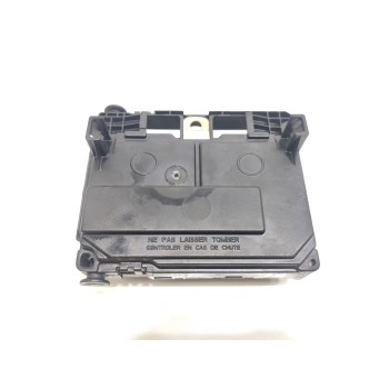 Recambio de caja reles / fusibles para peugeot 407 confort referencia OEM IAM 9661682580  