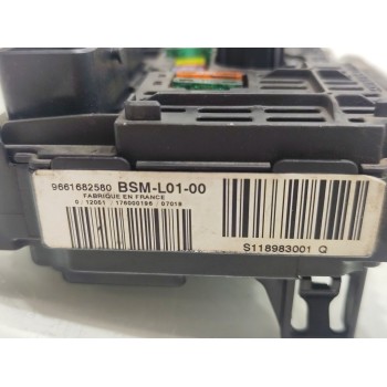 Recambio de caja reles / fusibles para peugeot 407 confort referencia OEM IAM 9661682580  