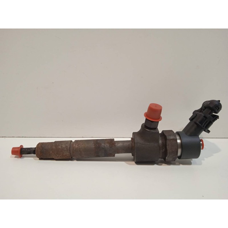 Recambio de inyector para alfa romeo 147 (190) 1.9 jtd distinctive referencia OEM IAM 0445110119  