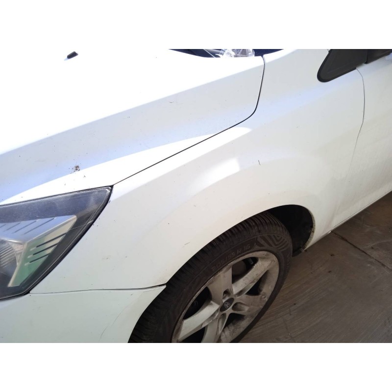 Recambio de aleta delantera izquierda para ford focus lim. (cb4) trend referencia OEM IAM   