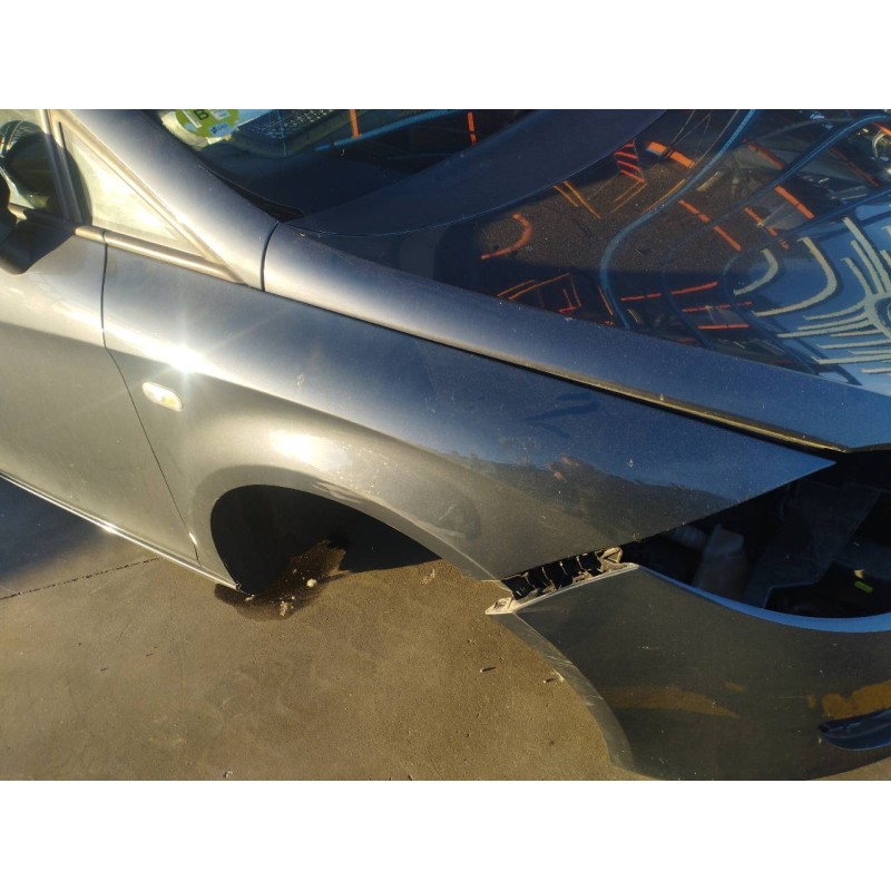 Recambio de aleta delantera derecha para seat leon (1p1) stylance / style referencia OEM IAM   
