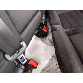 ENGANCHE CINTURON TRASERO CENTRAL 3V0857739AMNB 