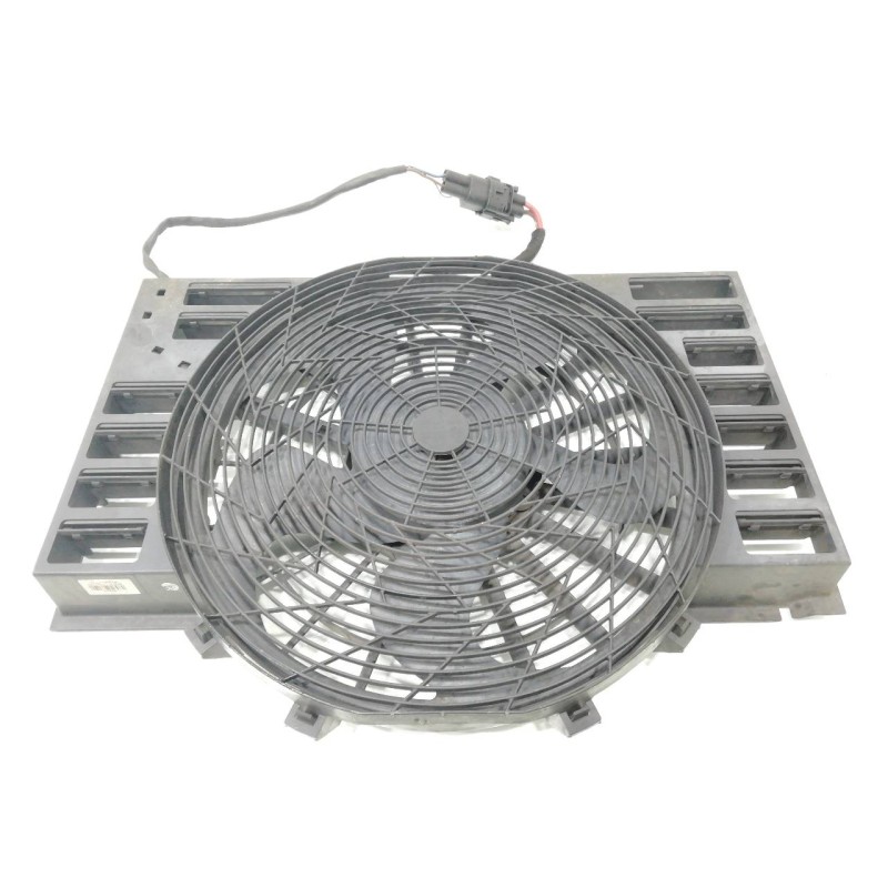Recambio de electroventilador para bmw serie 7 (e65/e66) 730d referencia OEM IAM 6921380  