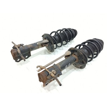Recambio de juego amortiguadores delantero para toyota yaris (_p13_) 1.5 hybrid (nhp130_) referencia OEM IAM   