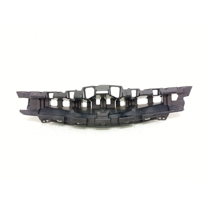 Recambio de soporte paragolpes delantero para toyota yaris (_p13_) 1.5 hybrid (nhp130_) referencia OEM IAM 531110DB10  