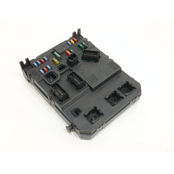 Recambio de caja reles / fusibles para citroën xsara picasso (n68) 1.6 hdi referencia OEM IAM 9657999780  S118085220