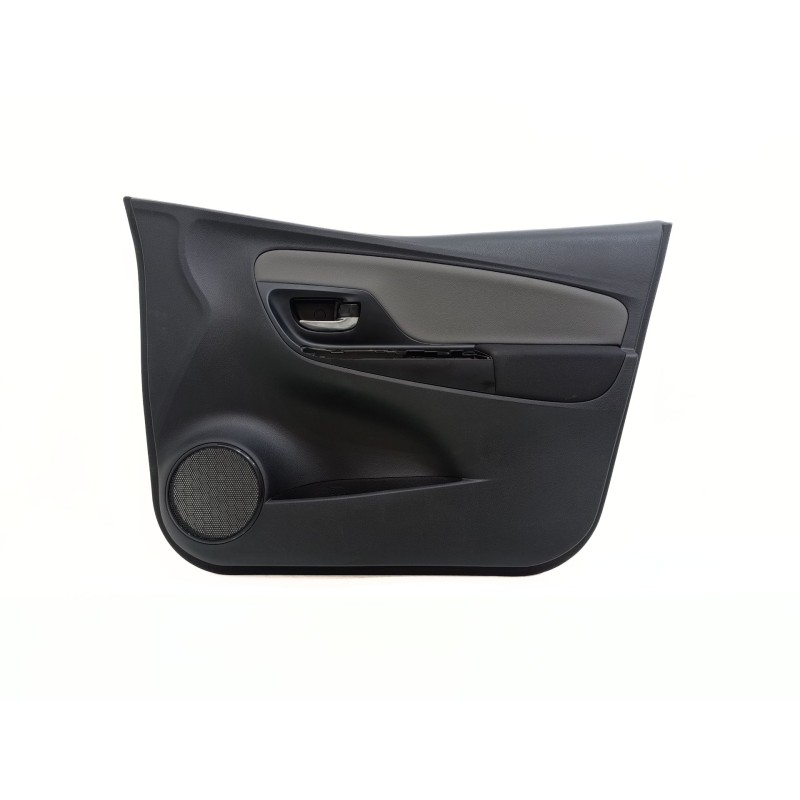 Recambio de guarnecido puerta delantera derecha para toyota yaris (_p13_) 1.5 hybrid (nhp130_) referencia OEM IAM 677630D130  67