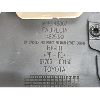 Recambio de guarnecido puerta delantera derecha para toyota yaris (_p13_) 1.5 hybrid (nhp130_) referencia OEM IAM 677630D130  67