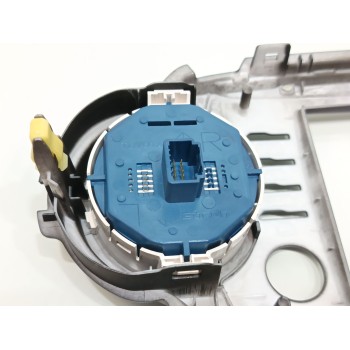 Recambio de warning para toyota yaris (_p13_) 1.5 hybrid (nhp130_) referencia OEM IAM 839500D100  118170055 / 864510D050