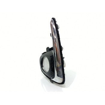 Recambio de faro antiniebla izquierdo para toyota yaris (_p13_) 1.5 hybrid (nhp130_) referencia OEM IAM 90008499 / 8122002110 / 