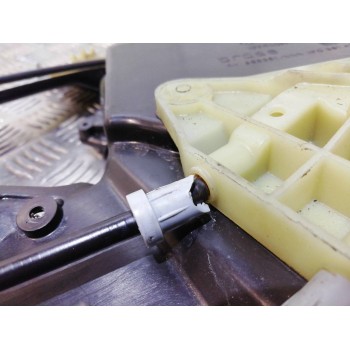 Recambio de elevalunas delantero derecho para seat leon (1p1) reference referencia OEM IAM 5P0837402 1K0959792H 1P0867436