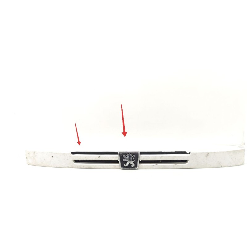 Recambio de rejilla delantera para peugeot boxer furgoneta (230l) 2.5 d referencia OEM IAM 1304863080  