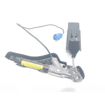 Recambio de enganche cinturon delantero izquierdo para citroën c3 i (fc_, fn_) 1.4 hdi referencia OEM IAM 33022955  