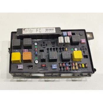 Recambio de caja reles / fusibles para opel astra h (a04) 1.6 (l48) referencia OEM IAM 13191126  5DK00866807 / 74338100