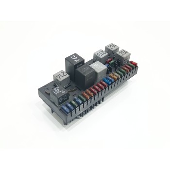 Recambio de caja reles / fusibles para audi 80 b4 sedán (8c2) 2.0 referencia OEM IAM 443941822B  