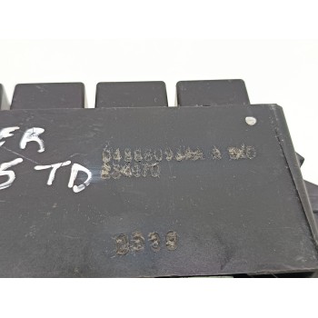 Recambio de caja reles / fusibles para chrysler voyager iii van (gs_) 2.5 td (gshy52, gshz52) referencia OEM IAM 04868093AA  