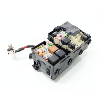 Recambio de caja reles / fusibles para volvo s40 ii (544) 2.0 referencia OEM IAM 8688040  518818000 / 8688039 / 318789120