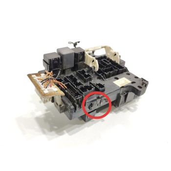 Recambio de caja reles / fusibles para nissan terrano ii (r20) 2.7 tdi 4wd referencia OEM IAM 285510X804  