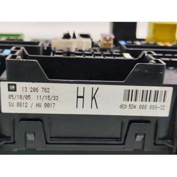 Recambio de caja reles / fusibles para opel astra h (a04) 1.6 (l48) referencia OEM IAM 13206762  5DK00866932