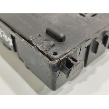 Recambio de caja reles / fusibles para opel vectra c (z02) 1.9 cdti (f69) referencia OEM IAM 13189926  