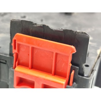 Recambio de caja reles / fusibles para opel vectra c (z02) 1.9 cdti (f69) referencia OEM IAM 13189926  